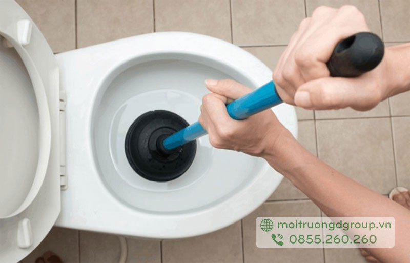 thông cống bồn cầu